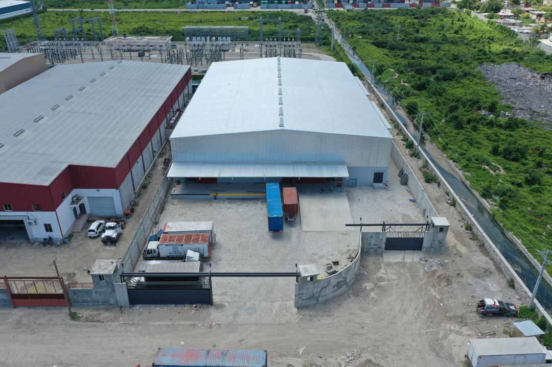 Airport control tower